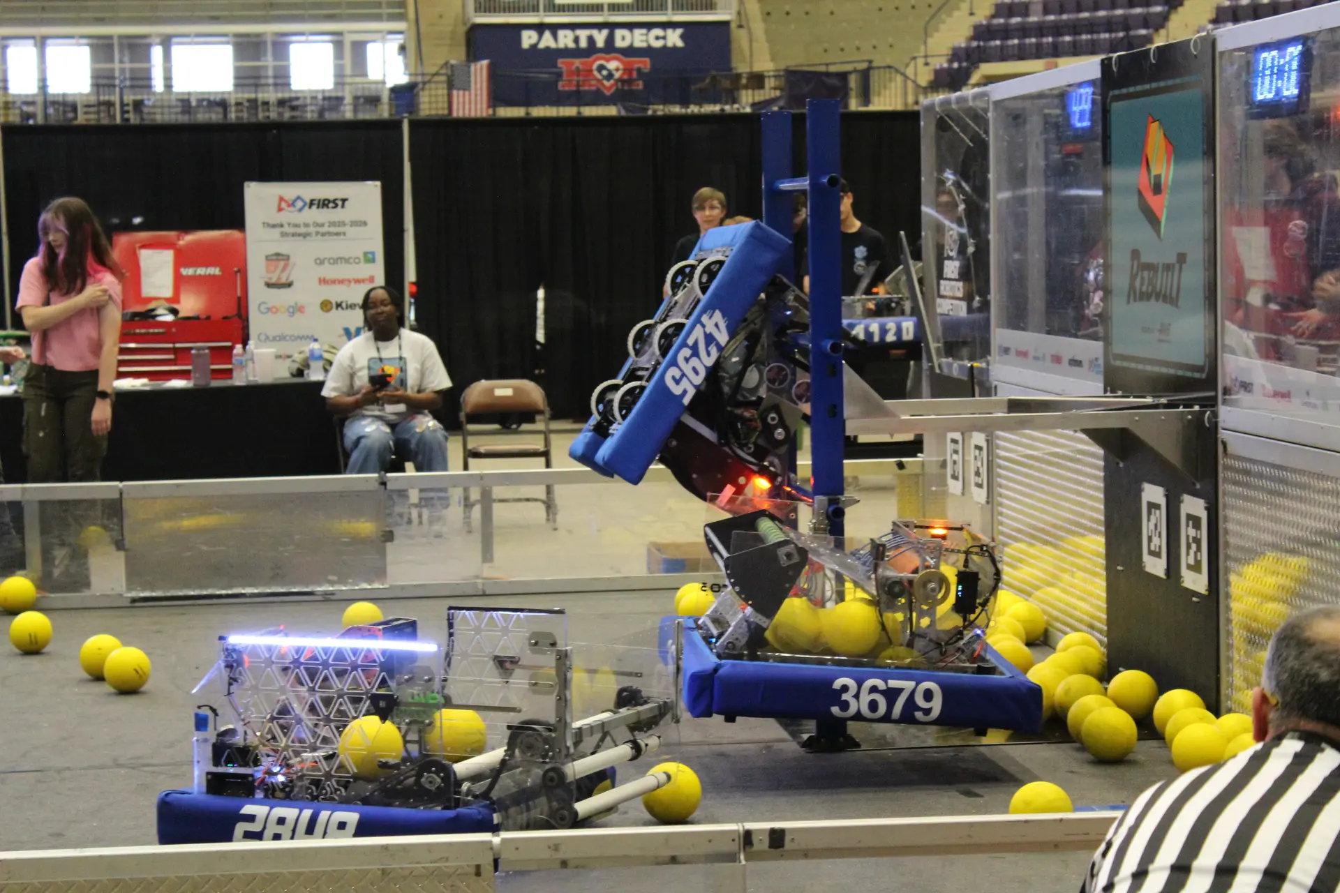 FRC Team 4295 Tier 2 climb alongside FRC 3679 Tier 1 climb